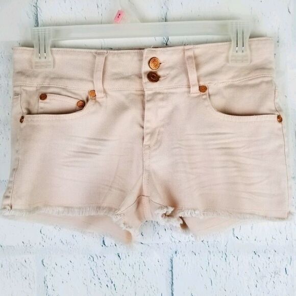 Refuge Cut Off Shorts. Size 2. Lightet Peach/Pink. - Picture 1 of 6